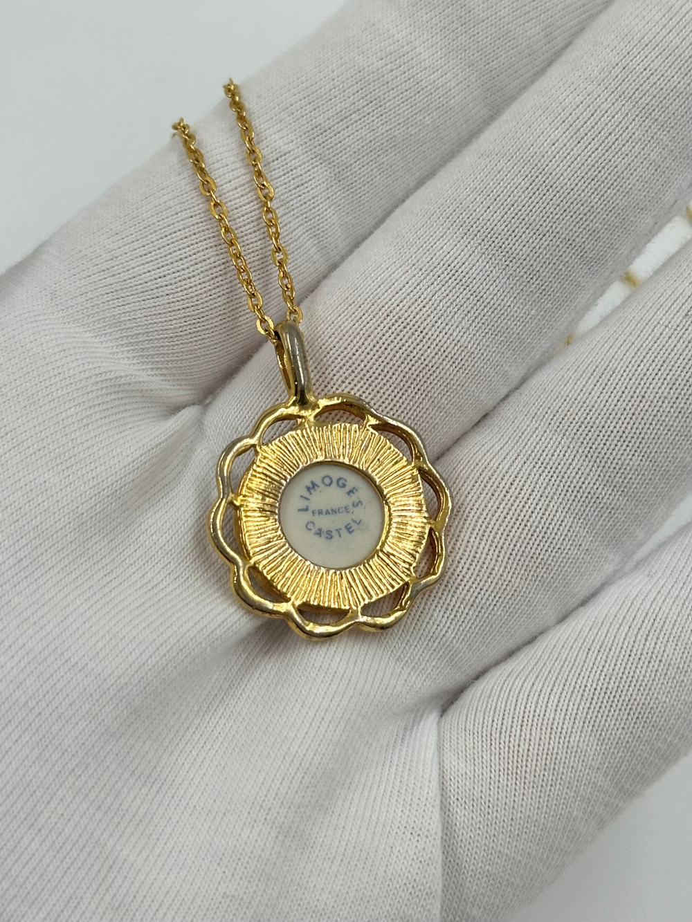 Кулон Limoges Castel