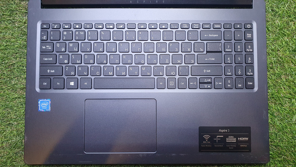 Ноутбук Acer Celeron/8Gb/FHD