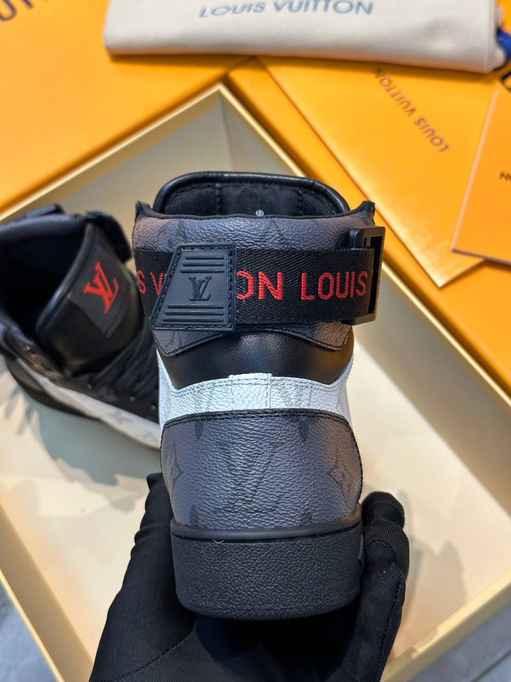 Кеды Louis Vuitton