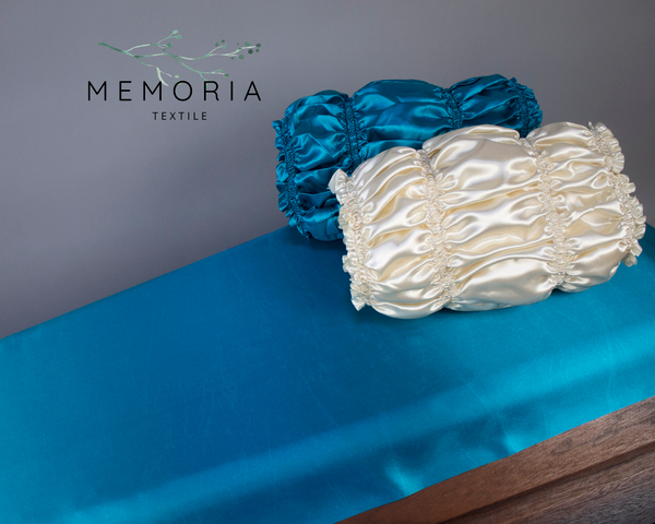 Чехол на гроб  "Атлас КОМБИ" бирюза-молочный 8 строчек (с синтепоном)