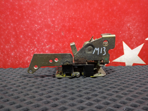 Замок двери правой внутренний