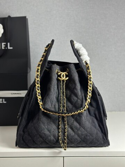 Chanel 25 Medium Handbag 40 cm