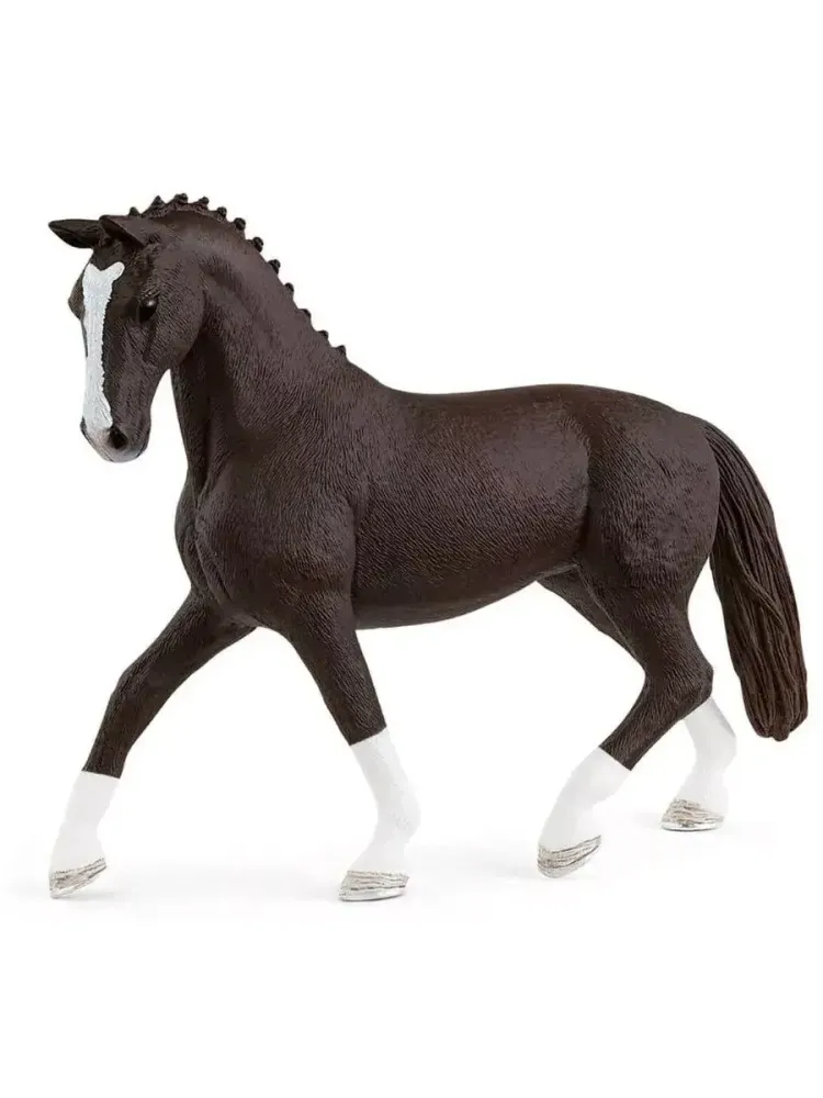 Фигурка Ганноверская вороная кобыла Schleich 13927