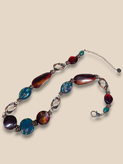 Бусы из бусин оригинального дизайна