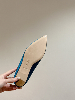 Louis Vuitton Met Flat Ballerina