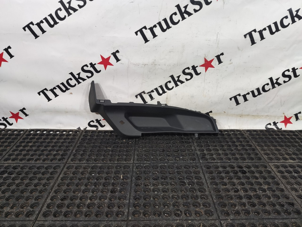 Накладка торпедо 2023г