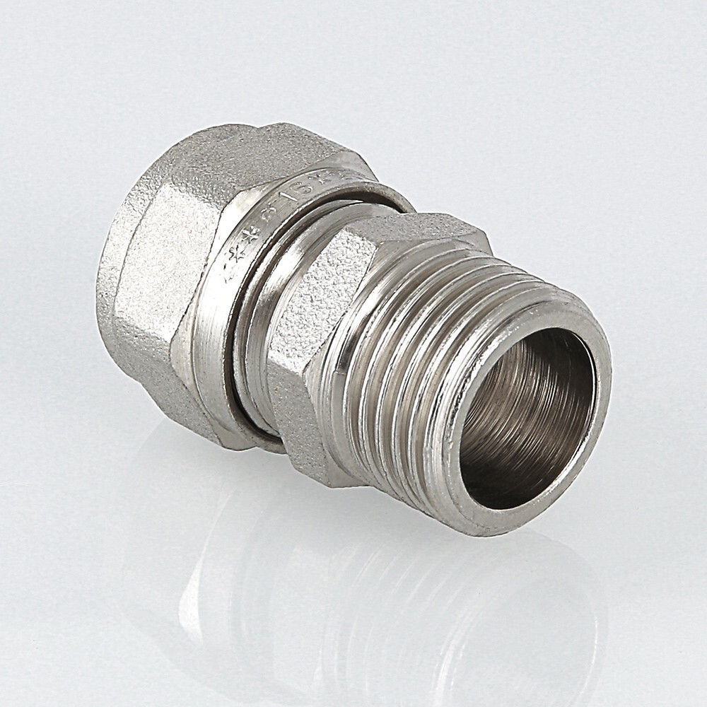 Соединитель 16 мм х 1/2"нар.р