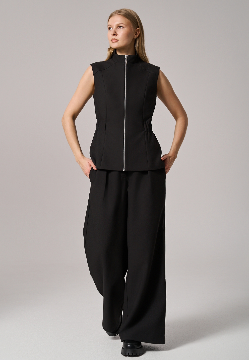 Брюки палаццо черные