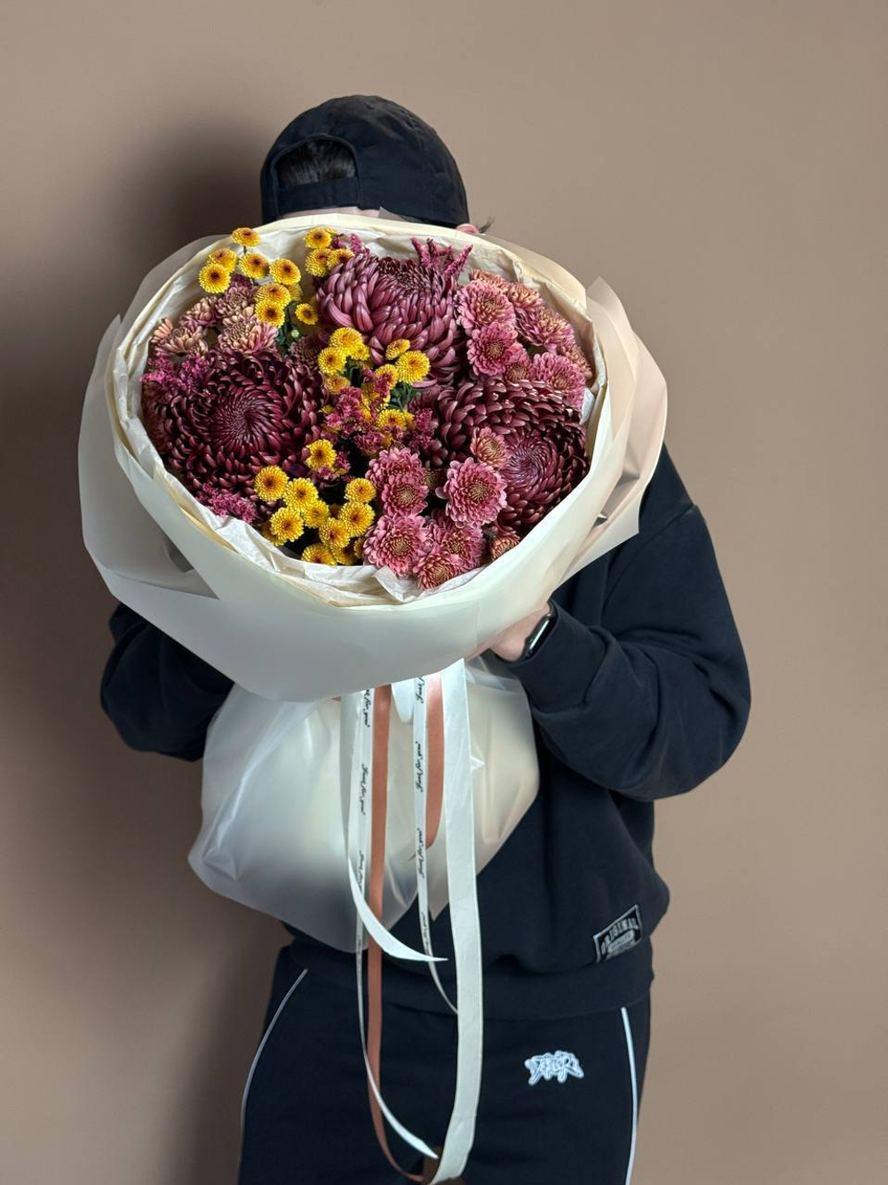 Букет "Коэльо", Хризантема шоколадная, Лимониум, Пуговки