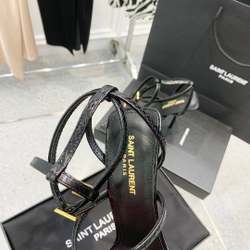 Saint Laurent Pumps