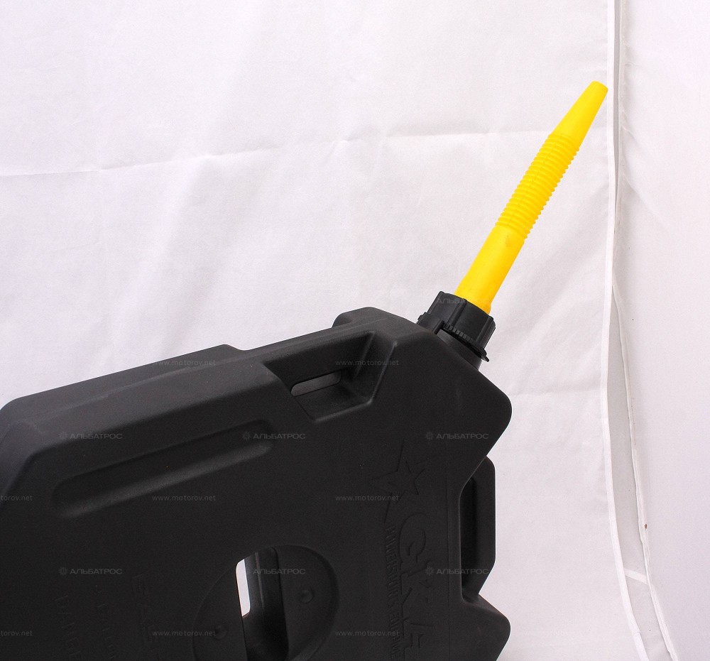 Канистра 15л красная