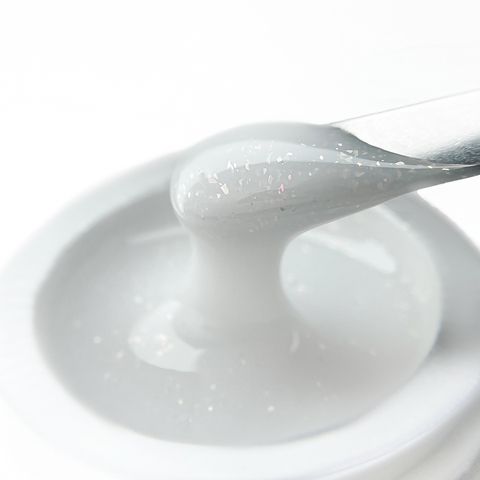 Hard Firming Gel HFG 06 Многофункциональный однофазный гель в белоснежно-молочном оттенке с мелкой мультипоталью.