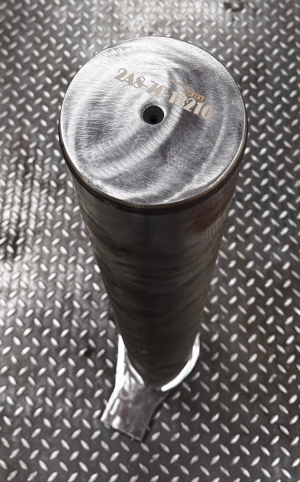 Палец 2A8-70-13210