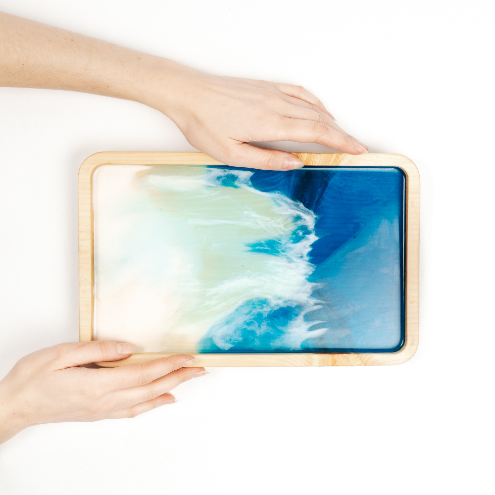 Деревянный прямоугольный сервировочный поднос Art of Siberia для подачи с эпоксидной смолой. WS17