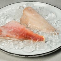 Филе окуня на коже