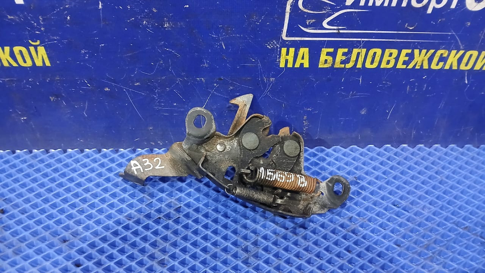 Замок капота NISSAN CEFIRO 1994-1996