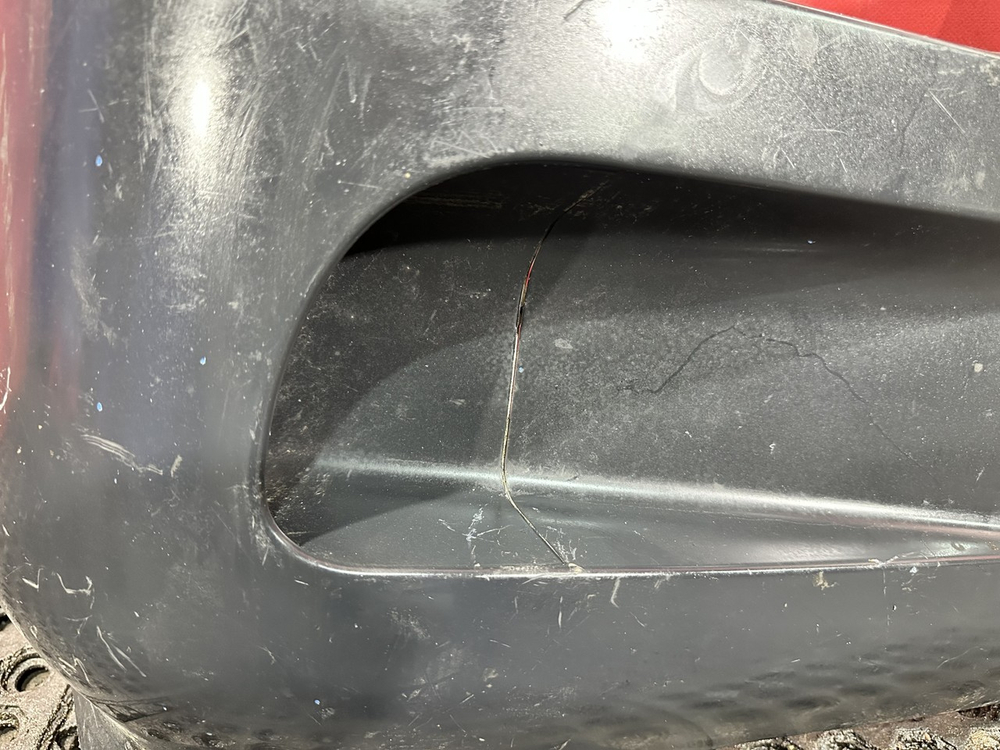 Облицовка фары левой