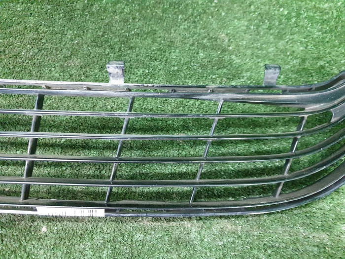 Решетка переднего бампера Mercedes S W222 (2013-2017)