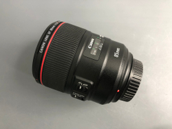 Canon EF 85mm 1.4L IS USM