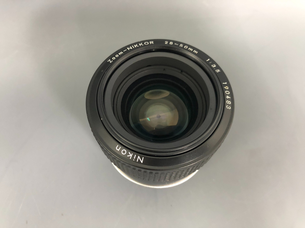 Nikon Zoom-Nikkor 28-50mm 3.5