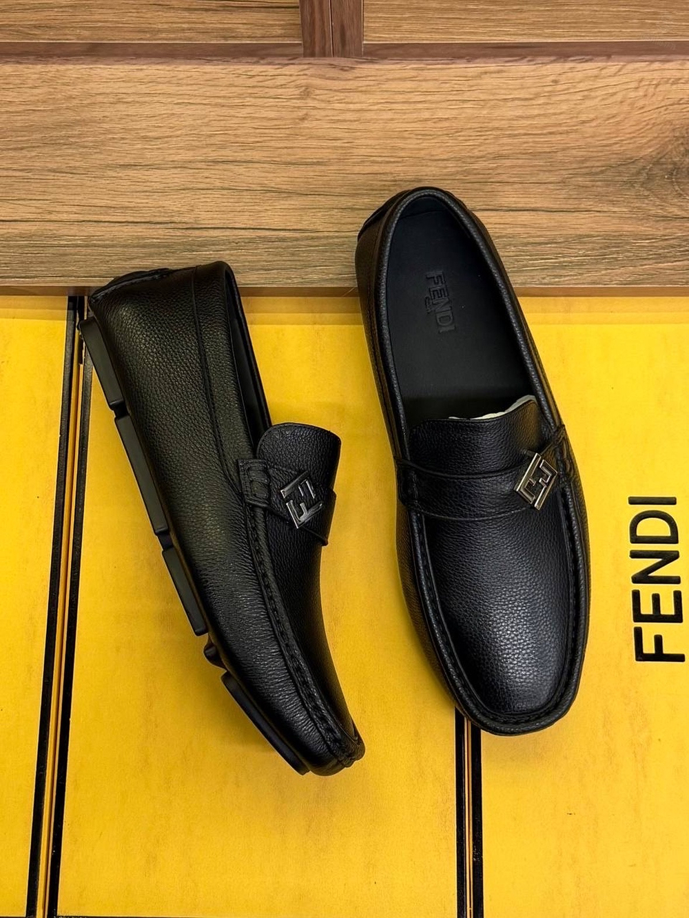 Мокасины Fendi