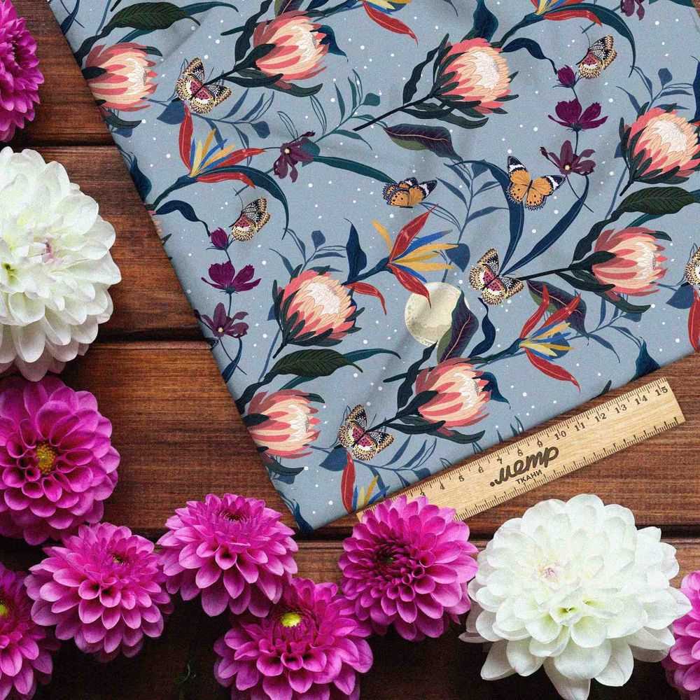 Ткань ниагара бабочки на бутонах