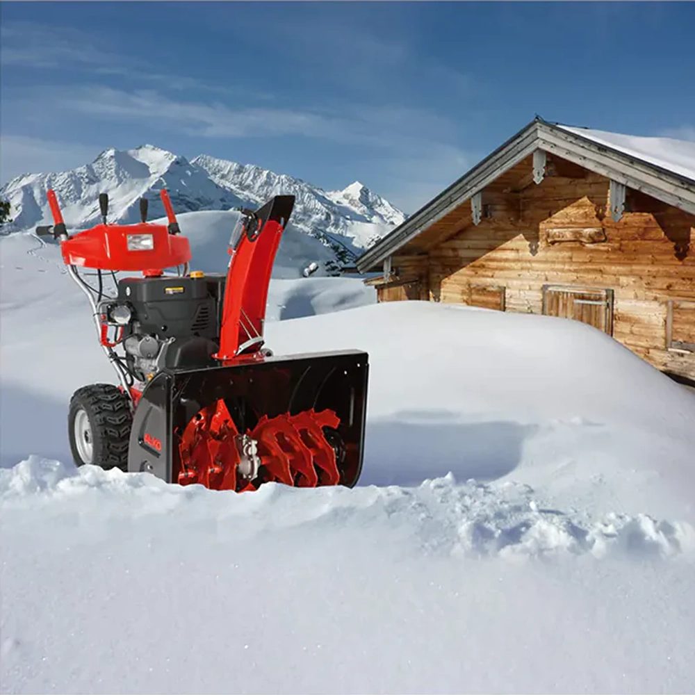 AL-KO SnowLine 700 E снегоуборщик бензиновый 11 л.с, ковш 70 см, выброс 15 м, 6 вперед/2 назад 112931