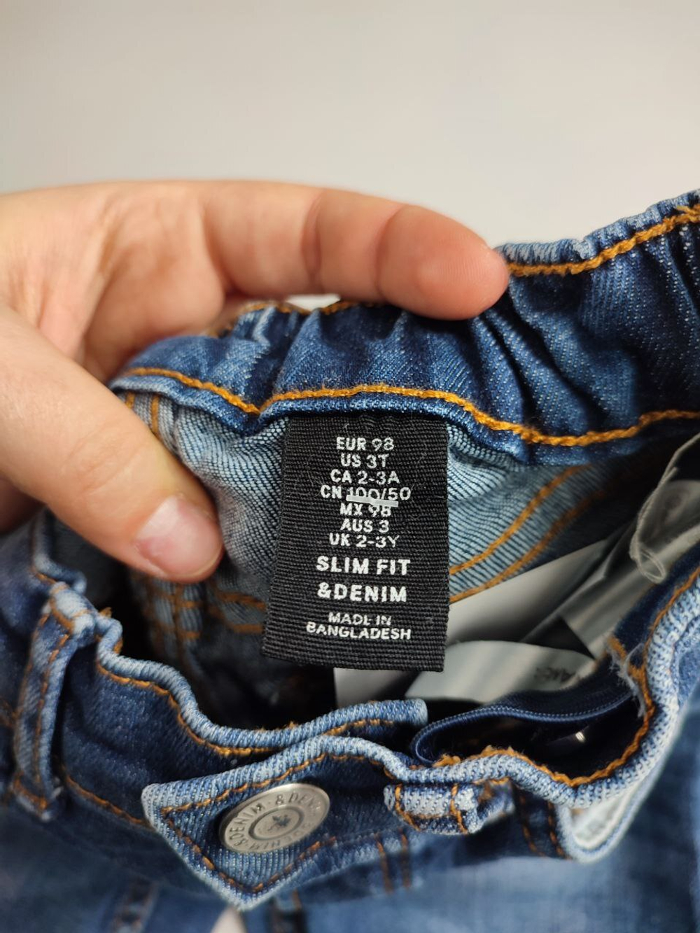 Джинсы повседневные на 2-3 года