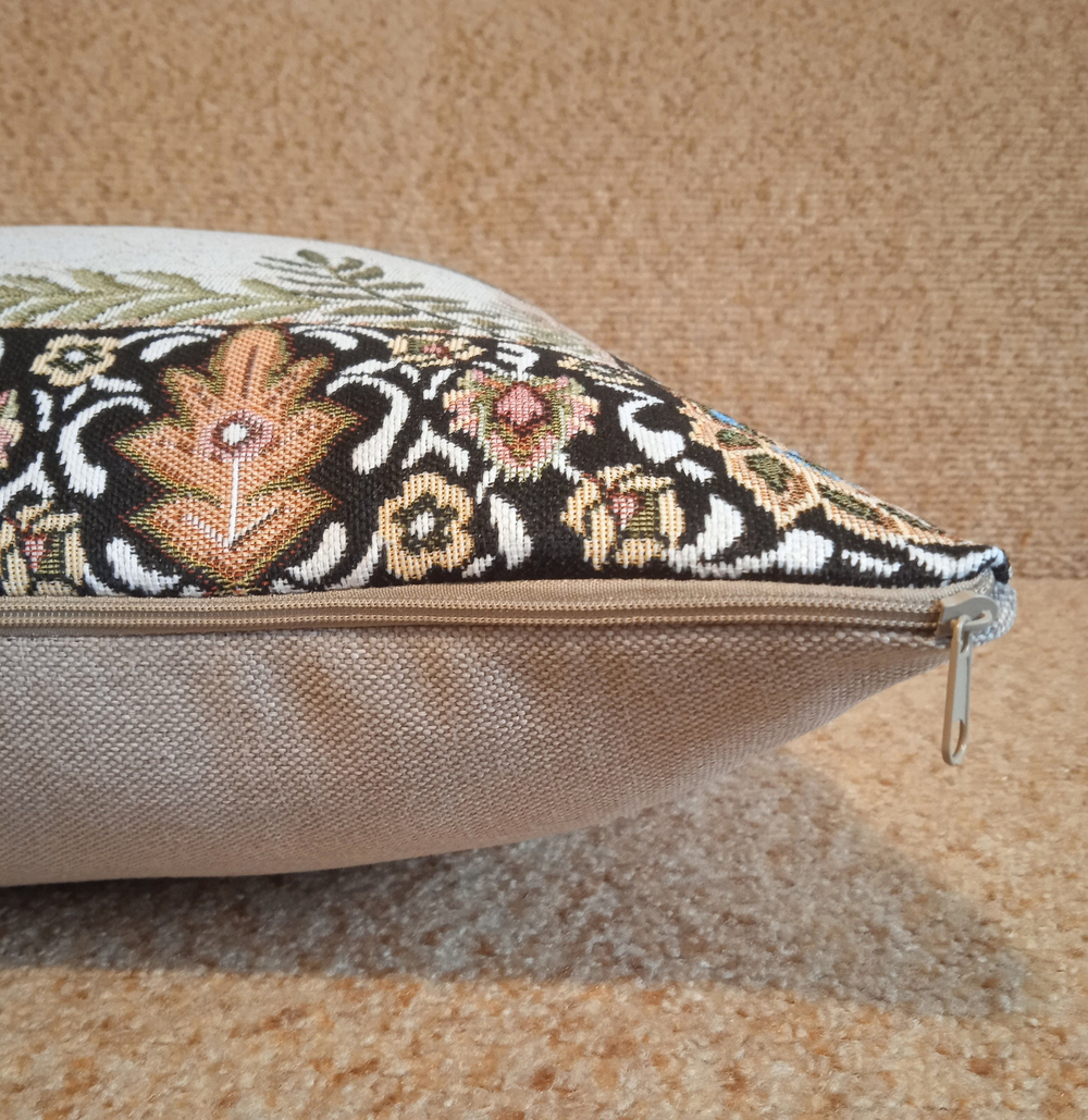 Декоративный гобеленовый чехол для интерьерной подушки Стрекоза ЮП 47*47