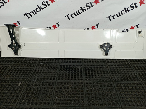 Спойлер кабины боковой левый 2023г