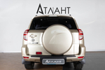 Toyota RAV4, 2011 год