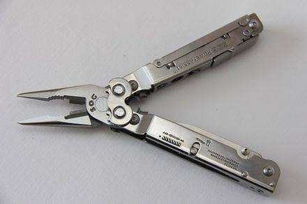 Мультитул SOG Powerassist S66