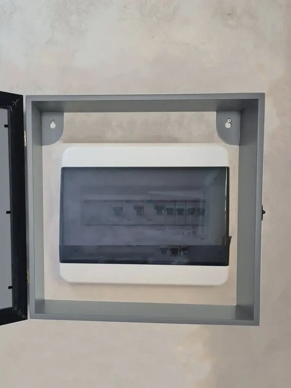 Полка квадратная "Монстера" в багетной раме с дверкой