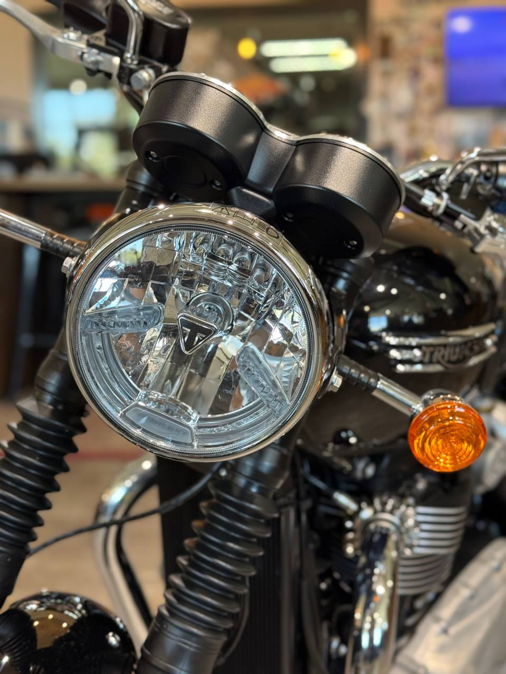 Triumph Bonneville T120, 2024