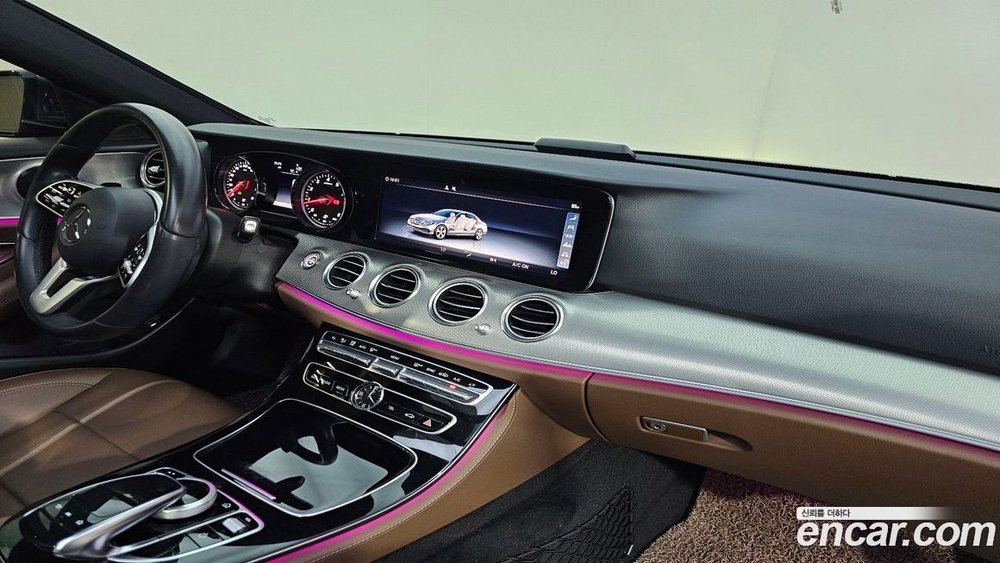 Mercedes-Benz E-Class W213 E300 Avangarde (08.2019)