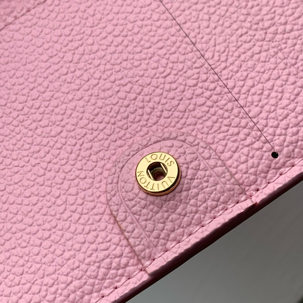 Louis Vuitton Lisa Wallet