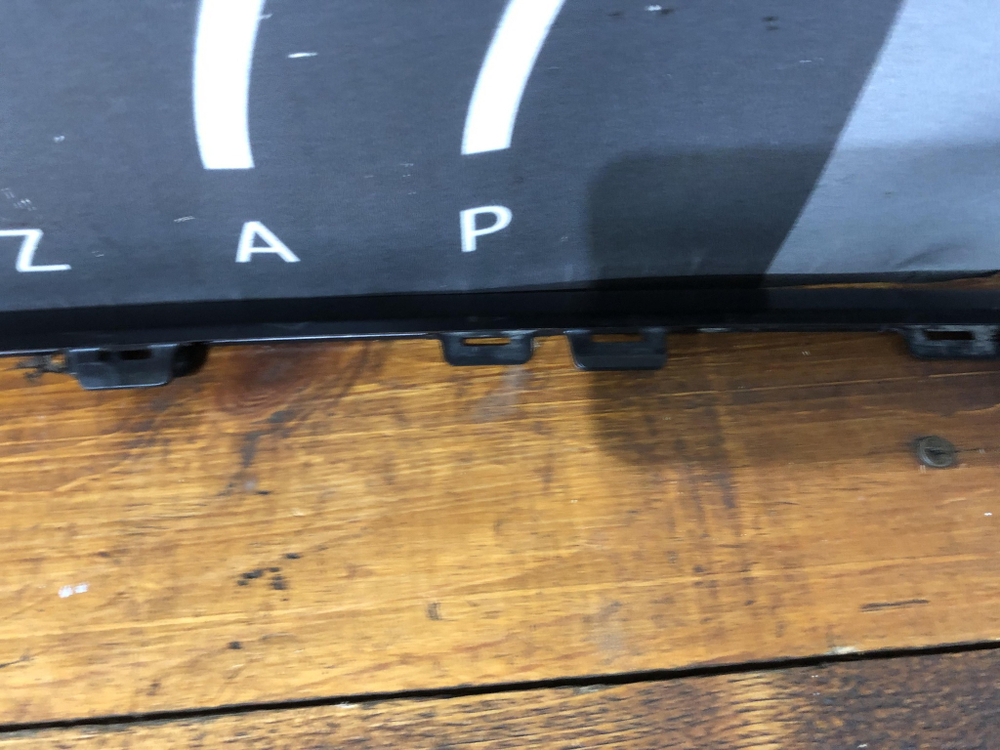 Молдинг переднего бампера VW Polo 5 sedan 15-20 Б/У Оригинал 6RF853101A