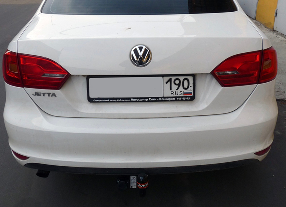 Фаркоп на VOLKSWAGEN JETTA (2011) (без электрики, паспорт/сертификат в комплекте) Автос.VW 32