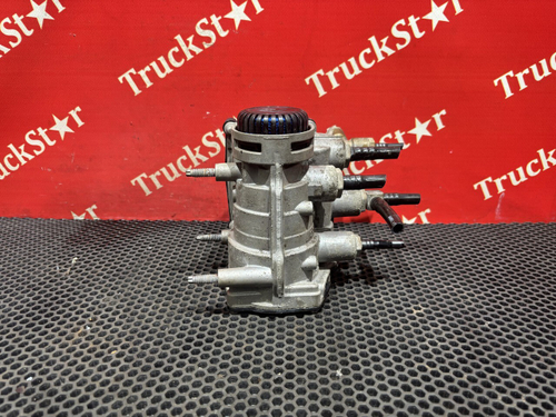 Кран управления тормозами прицепа 2023г