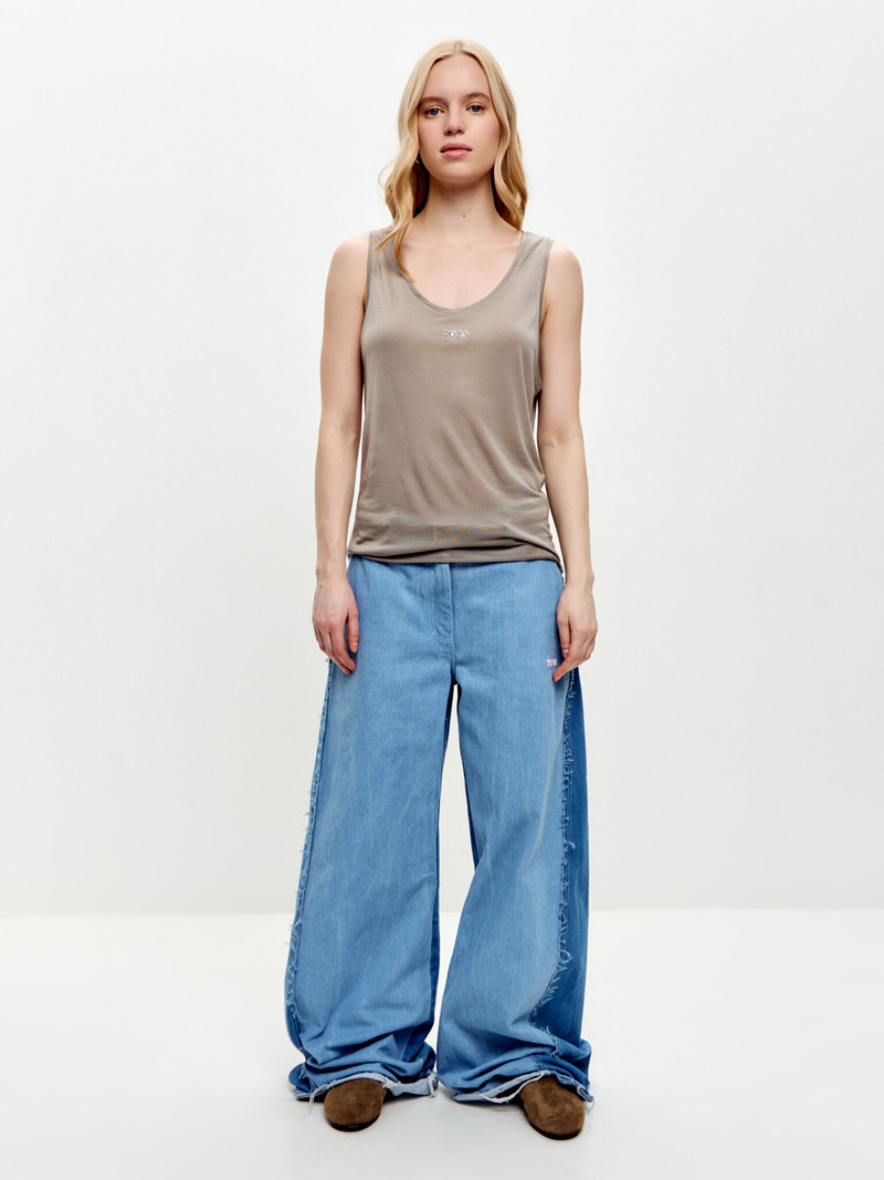 Майка из тонкого трикотажа таут