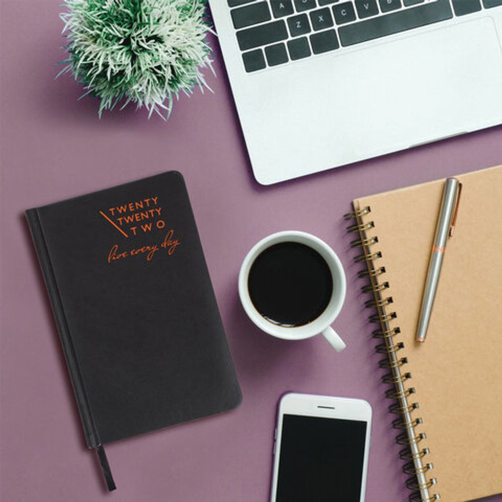 Ежедневник датированный 2022 А5 138x213 мм BRAUBERG "Chameleon", под кожу, черный/оранжевый, 112825