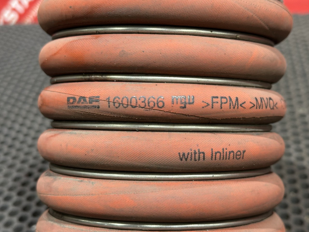 Патрубок интеркулера