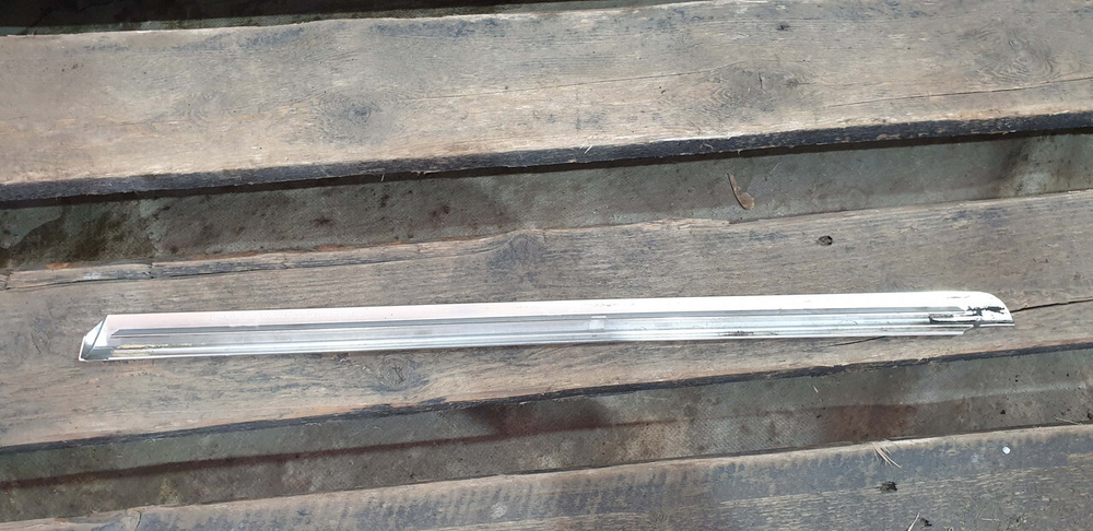 Накладка стекла заднего левого Mercedes GLC (X253) 15-нв Б/У Оригинал A2536700122