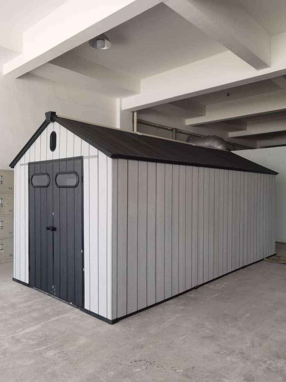 Пластиковый сарай Black Fox Summit 8x16 light grey/anthracite