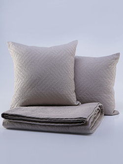 Покрывало 240х260 и 2 декоративные подушки 45х45 Claire Batiste Tilt Greg бежевые