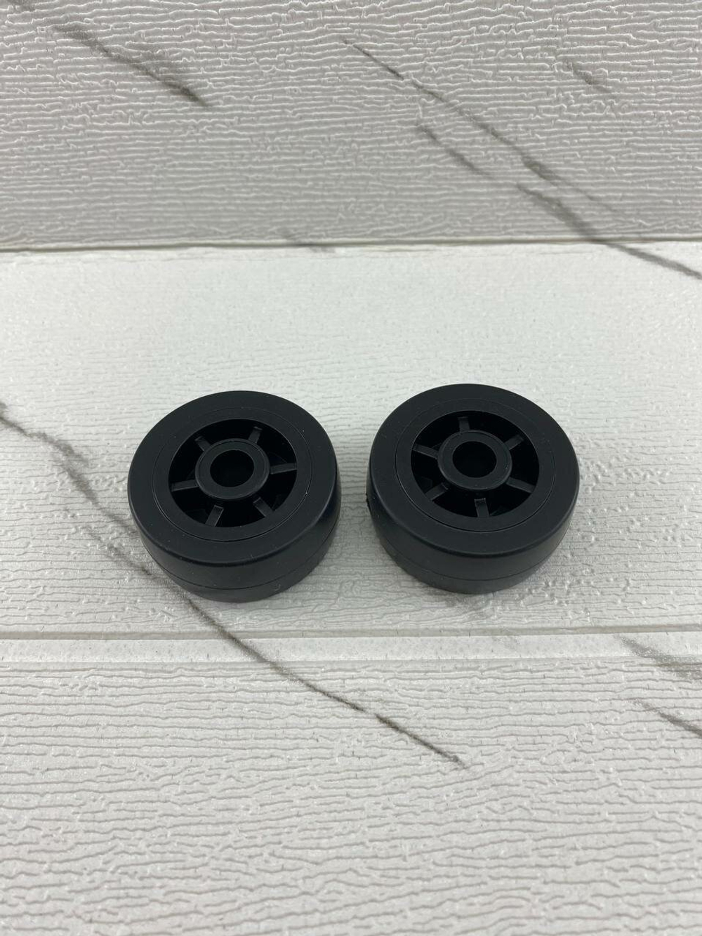 Колесо для мебели ролик для дивана диаметр 45 мм отверстие 5 мм 2 штуки