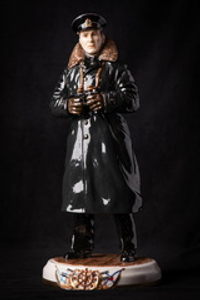 Статуэтка. Фарфор. Солдат. Головко Арсений Григорьевич - Русский флотоводец. Россия