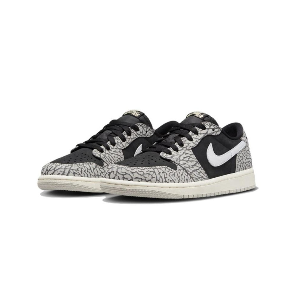 Кроссовки Air Jordan 1 Retro Low Black Cement