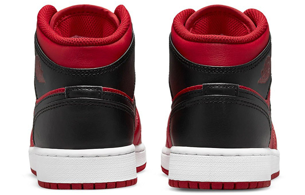 Кроссовки Jordan Air Jordan 1 Mid Reverse Bred