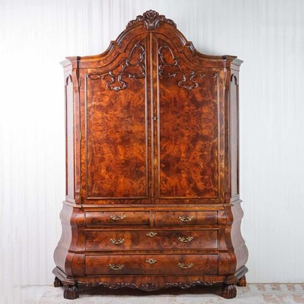 Шкаф — витрина